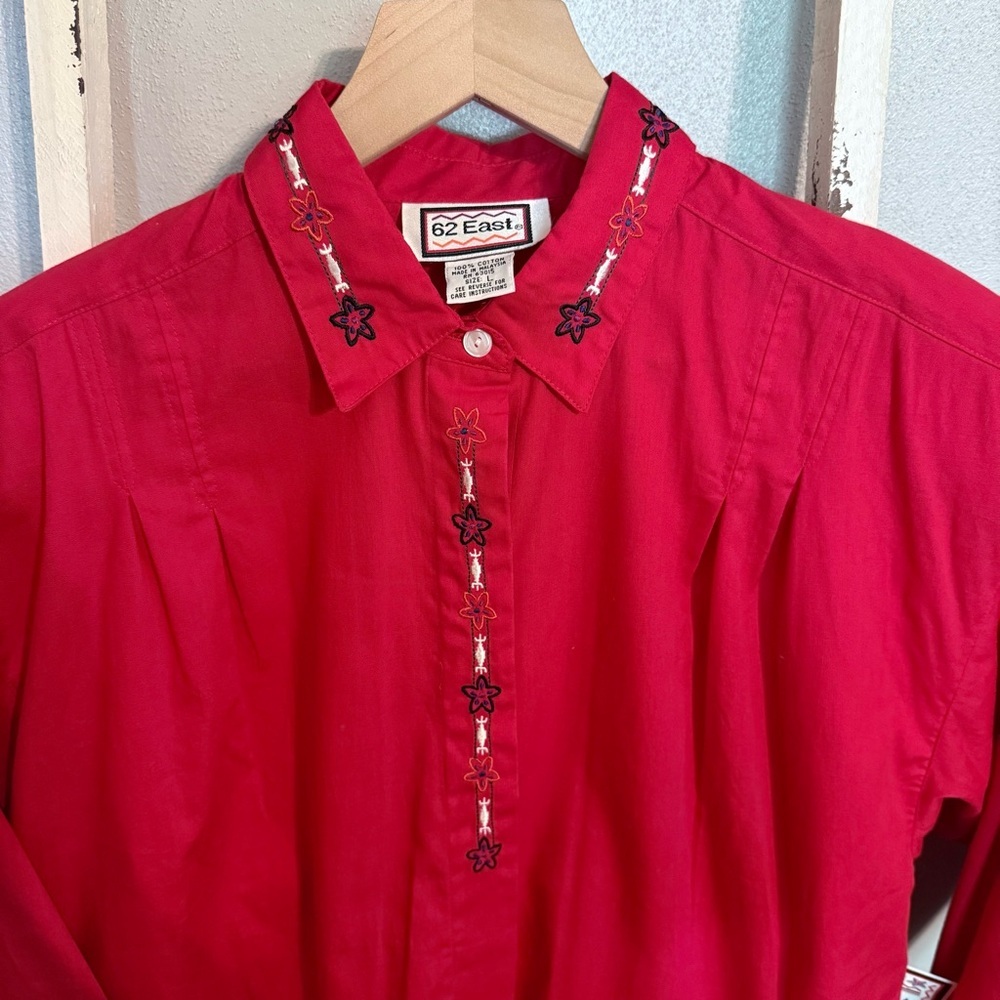NWT Vintage 90s 62 East Red Southwest Themed Embroidered Button Up Shirt Women - Picture 2 of 8